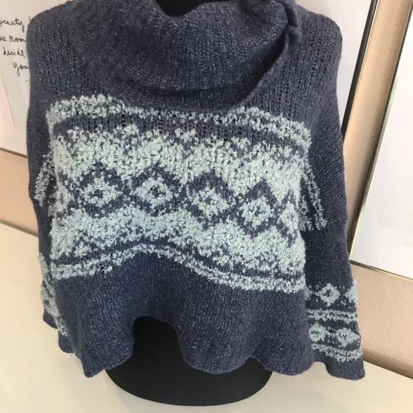 •Free People• Cowl Neck Crop Sweater - Picture 6 of 7